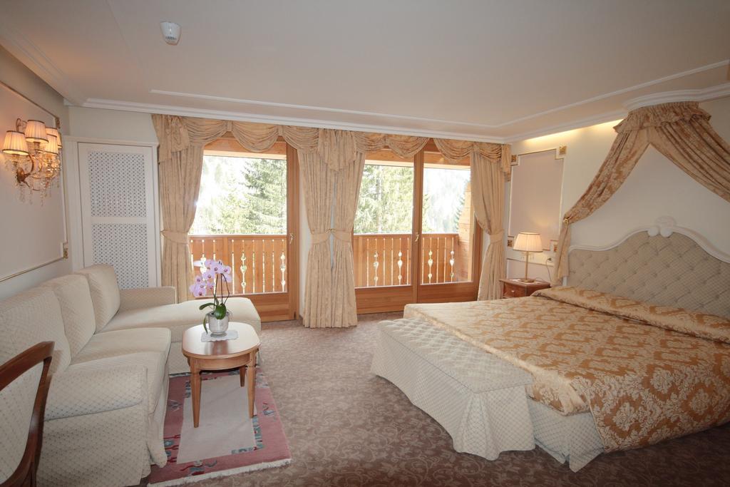 Hotel Lorenzetti Madonna Esterno foto