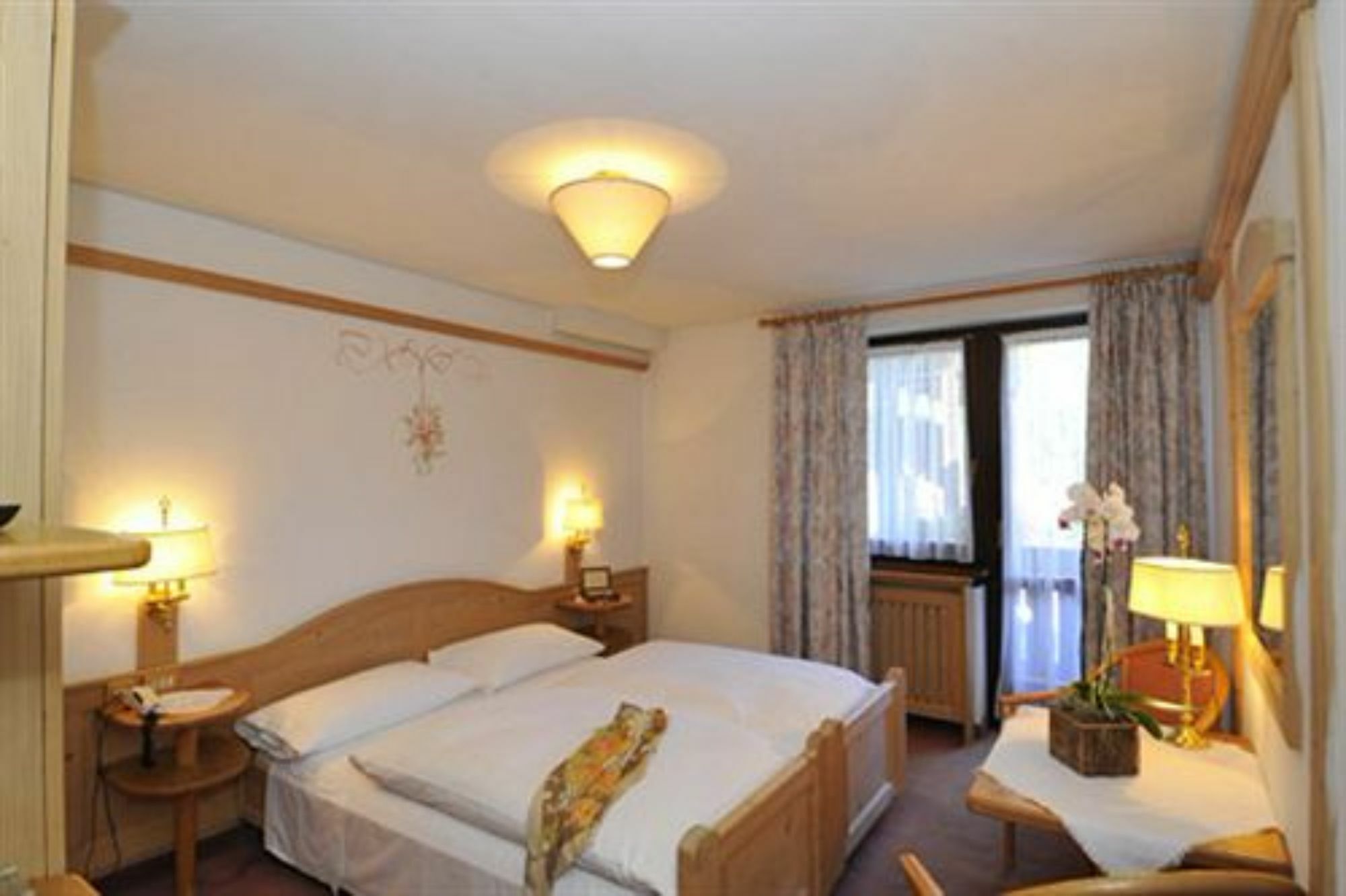 Hotel Lorenzetti Madonna Esterno foto