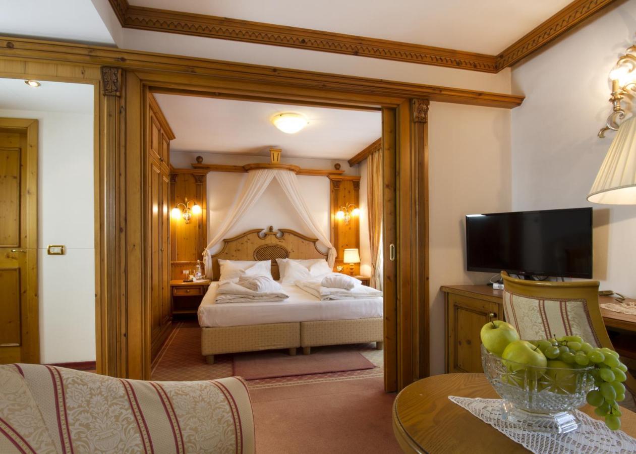 Hotel Lorenzetti Madonna Esterno foto