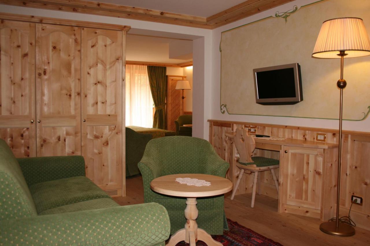 Hotel Lorenzetti Madonna Esterno foto